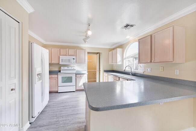 Building Photo - 16036 N 11th Ave