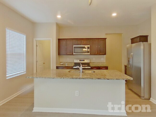 Building Photo - 15619 Merlin Ave