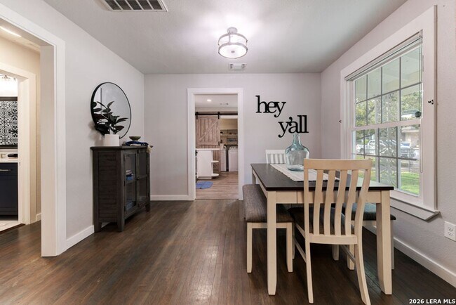 Foto del edificio - 406 McKinley Ave