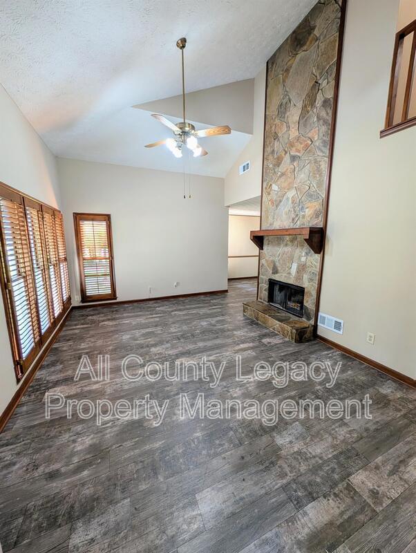 Photo - 125 Governors Rdg House