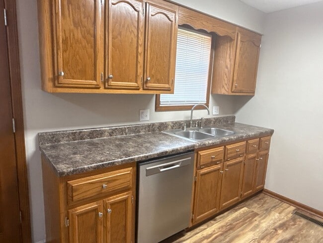 Foto del edificio - 22 Dean Cv