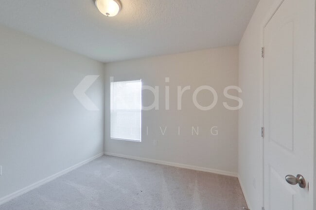 Building Photo - 80 Pheasant Dr