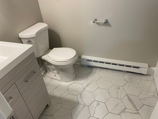 Updated bathroom - 4319 Hohman Ave