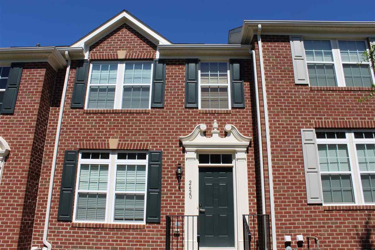 Primary Photo - 2420 Abington Dr