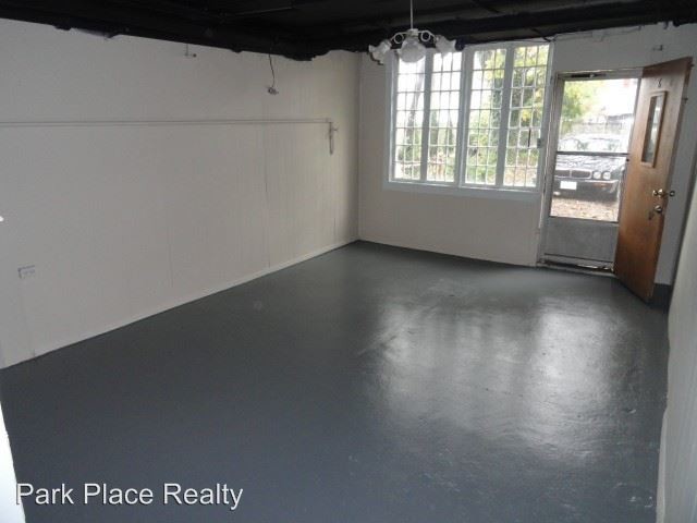 Building Photo - 1308 2nd St SW
