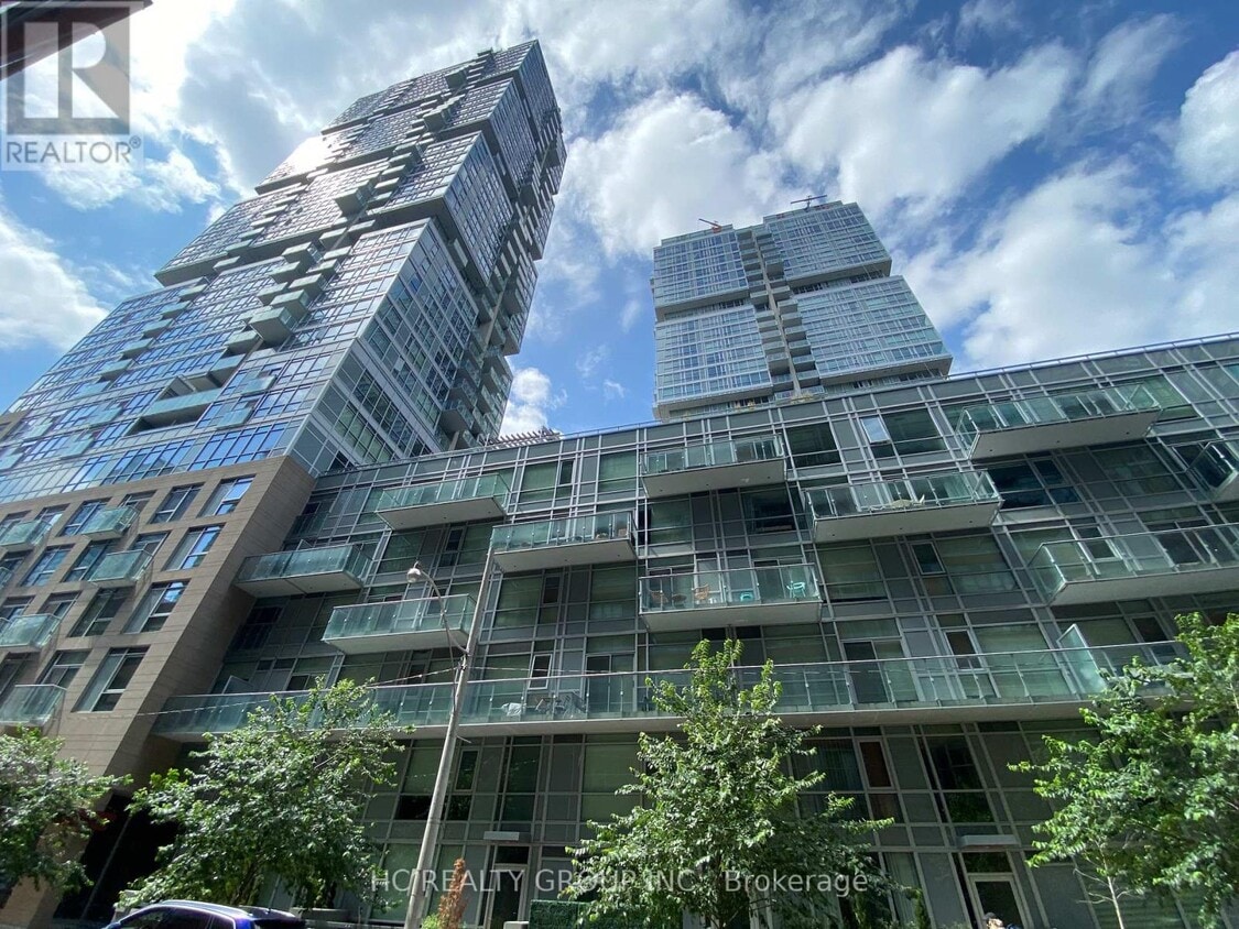 Primary Photo - 30 Nelson St