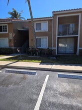 Building Photo - 7832 Sonoma Springs Cir