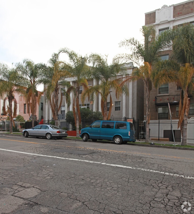 Empress Apartments Apartments in Los Angeles, CA