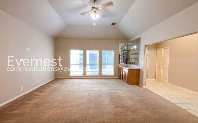 Building Photo - 3103 Hazy Park Dr