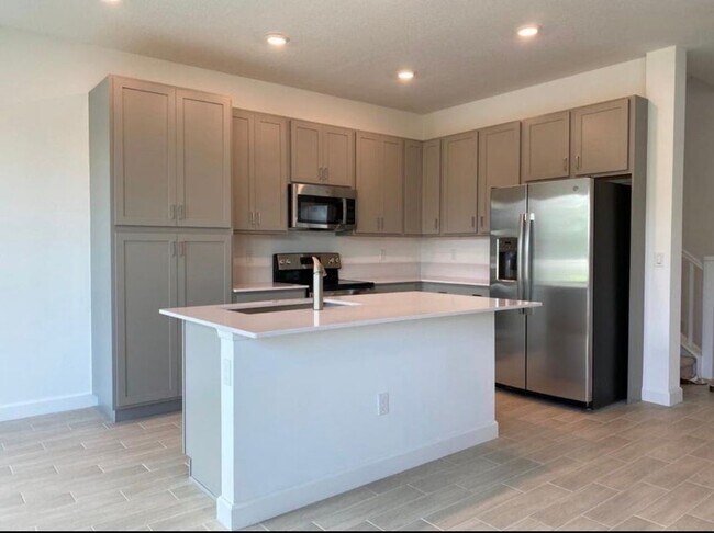 Building Photo - 4946 Navali Dr