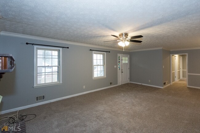 Building Photo - 463 Daisy Trail