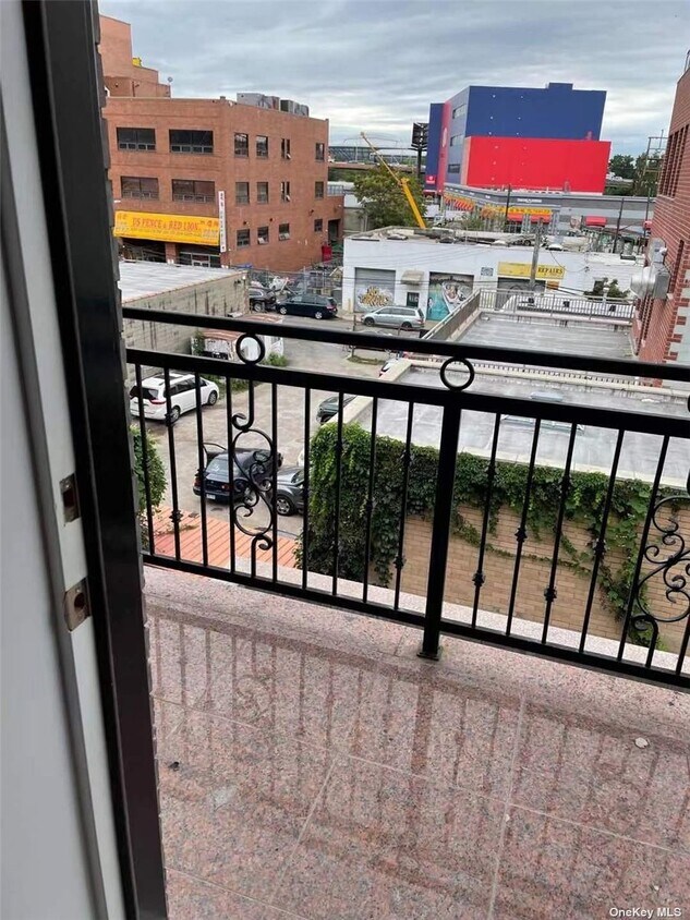 Foto del edificio - 41-16 Haight St