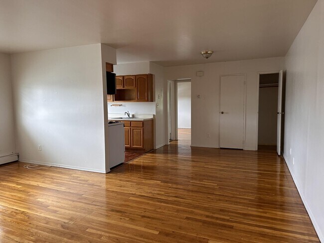 Foto del edificio - 464 N Corona Ave