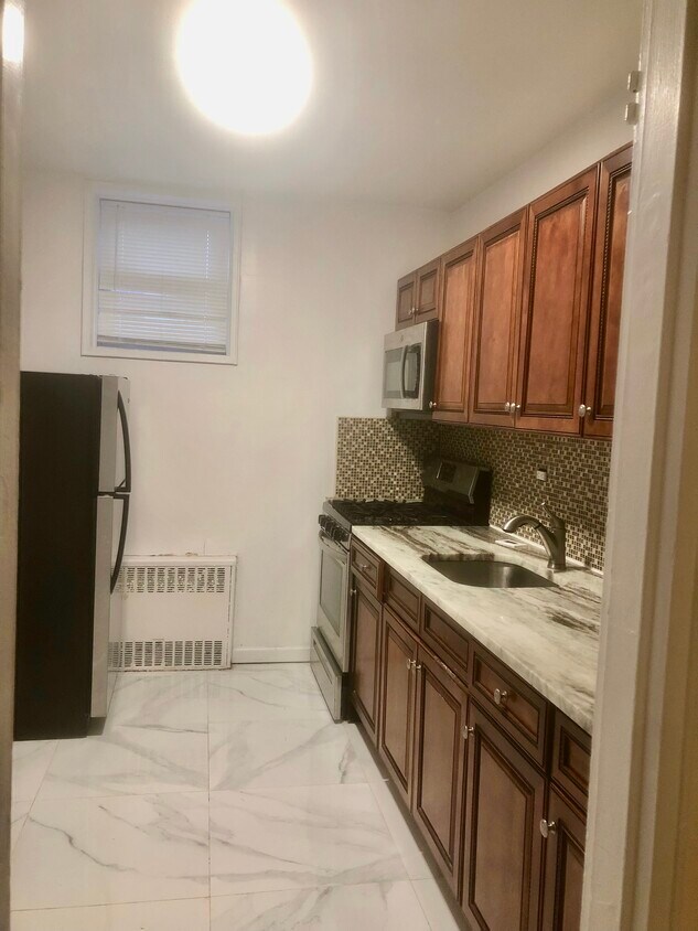 471 Merrick Rd Unit SL1, Rockville Centre, NY 11570 Apartments in