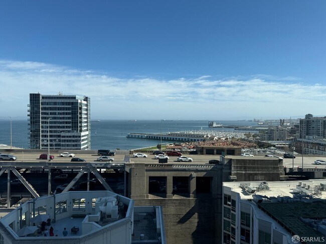 Foto del edificio - 400 Beale St