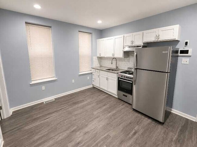 Foto del edificio - 4240 W Girard Ave