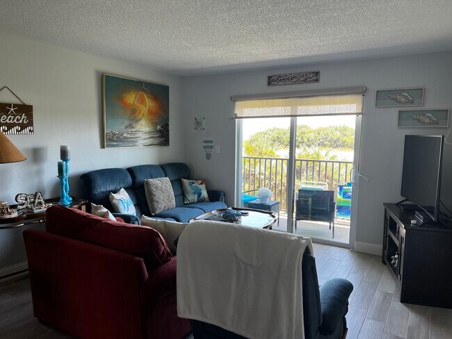 Building Photo - 3180 Ocean Shore Blvd