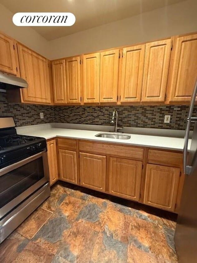 Primary Photo - 23 E 126th St