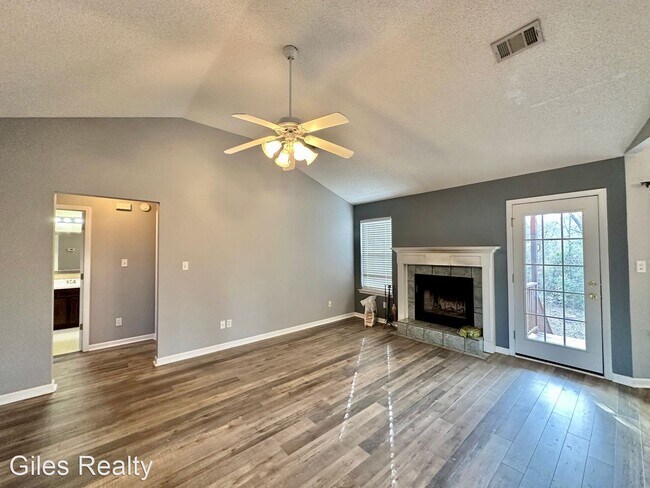 Foto del edificio - 3 br, 2 bath House - 105 Martingale Court
