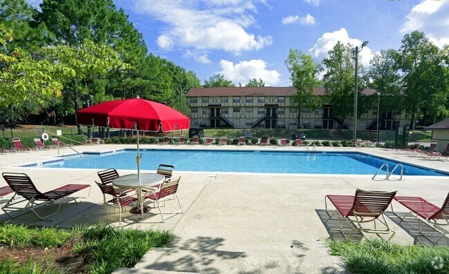 Resort-style Swimming Pool and Deck - Madison Park Apartments & Townhomes