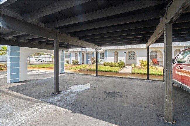 Foto del edificio - 4227 Glissade Dr