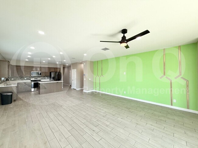 Foto del edificio - 8222 S 44th Gln
