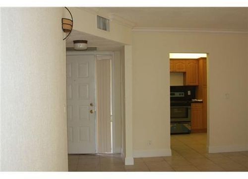 Building Photo - 3840 Coral Tree Cir