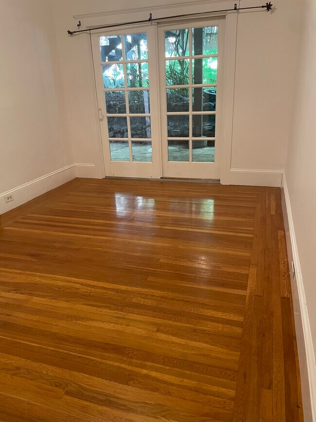 Bedroom opens to the patio - 365 Santa Clara Ave