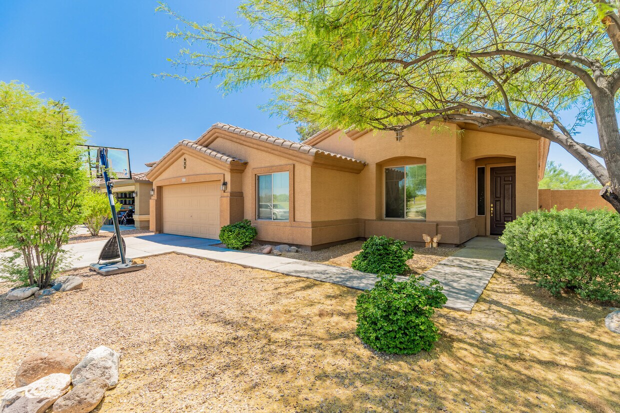 Foto principal - 35414 N 32nd Dr