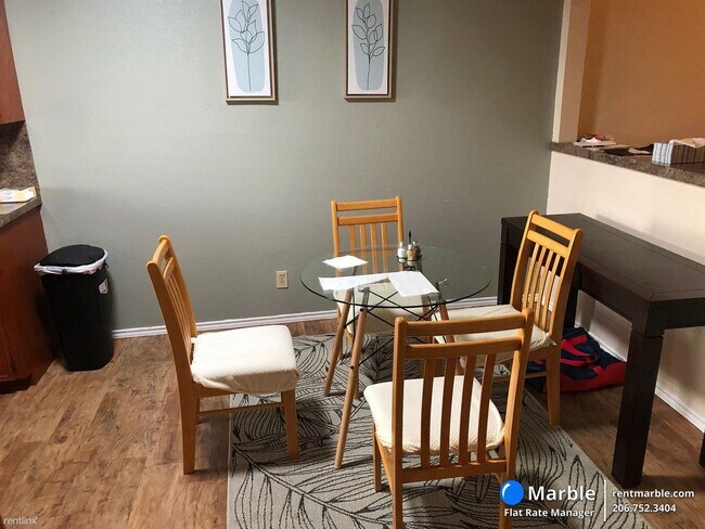 Foto del edificio - 2 br, 2 bath Townhome - 13656 Teague Ln Ap...