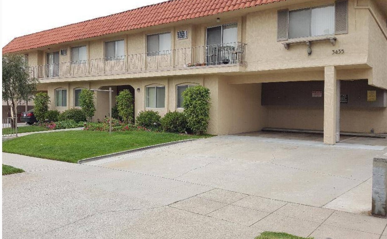 Foto principal - 3435 Jasmine Ave