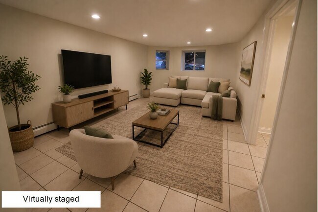 Foto del edificio - 5028 W Pensacola Ave