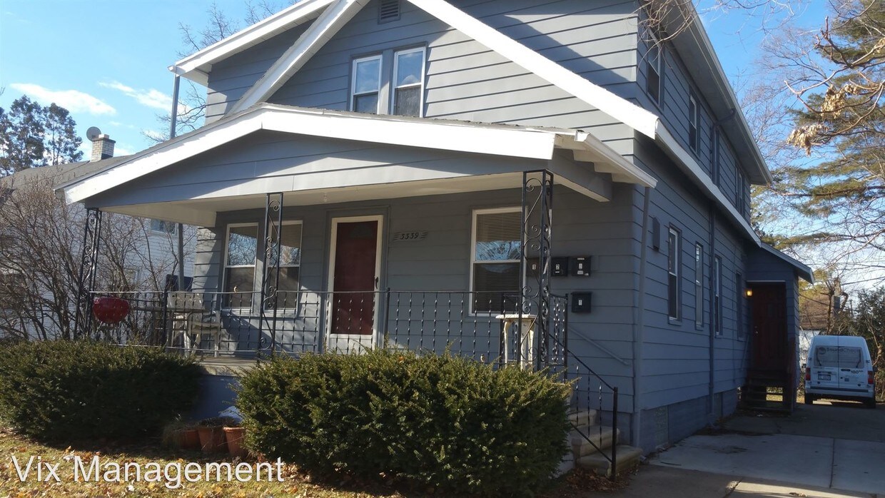 Primary Photo - 3339 Griffith Ave