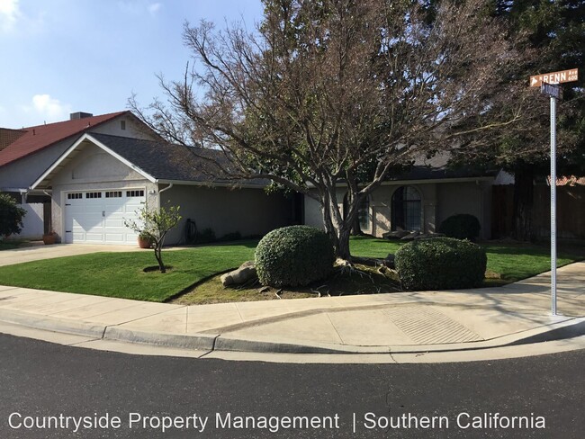 Foto del edificio - 3 br, 2 bath House - 692 N. Renn Avenue