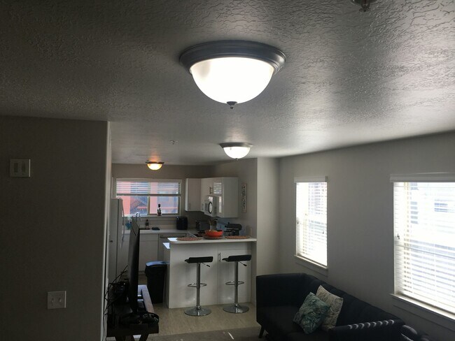 Foto del edificio - 1055 W 1033 N St