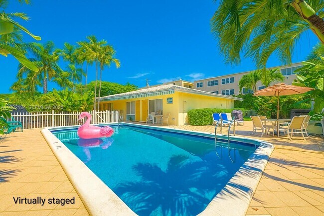 Foto del edificio - 3217 NE 7th Pl