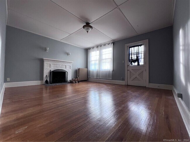 Foto del edificio - 18 Robin Rd