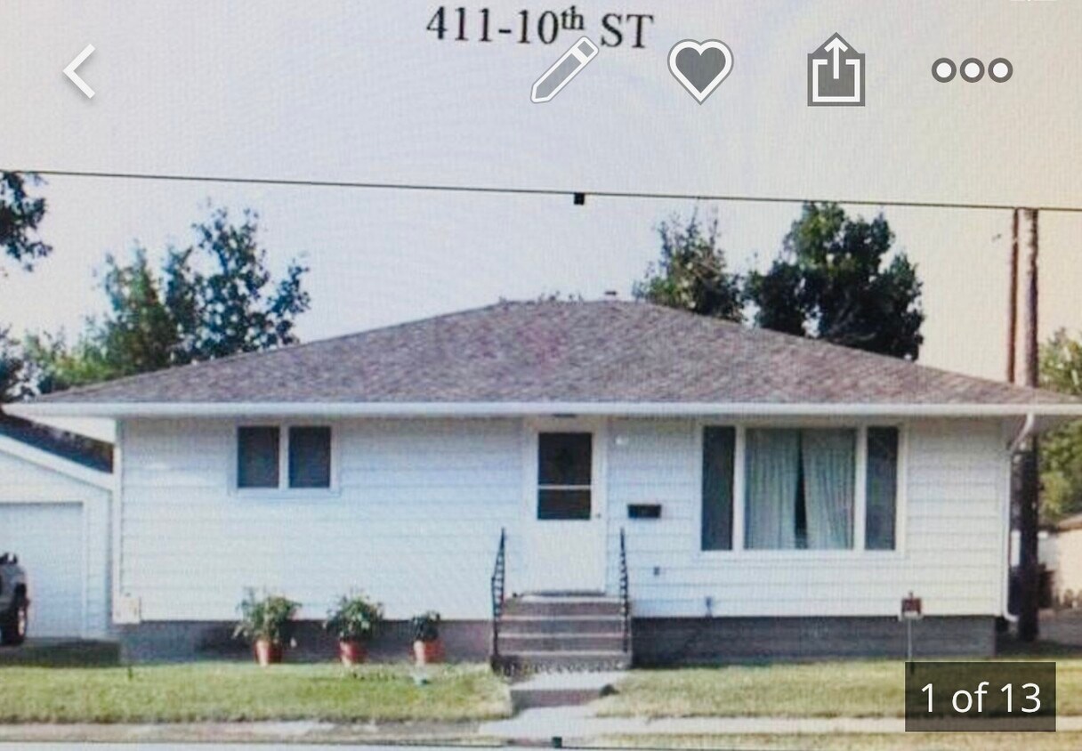 411 10th St, Havre, MT 59501 House Rental in Havre, MT