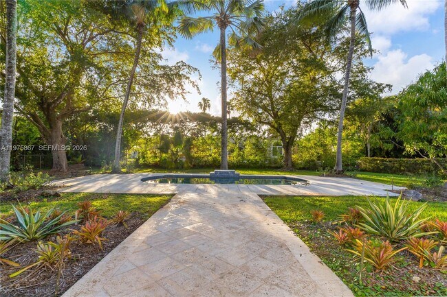 Foto del edificio - 8700 SW 64th Ave