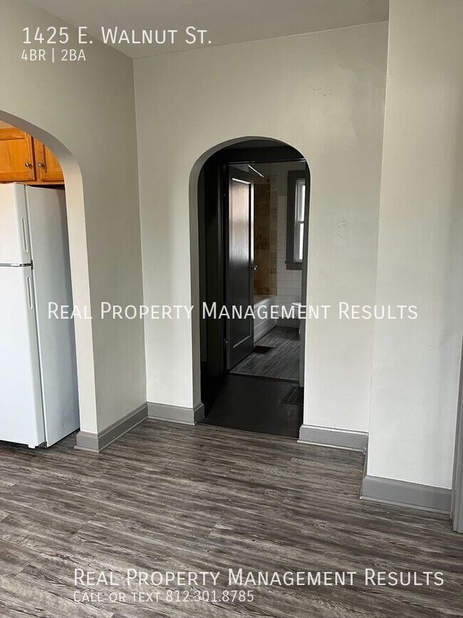 Foto del edificio - 1425 E Walnut St