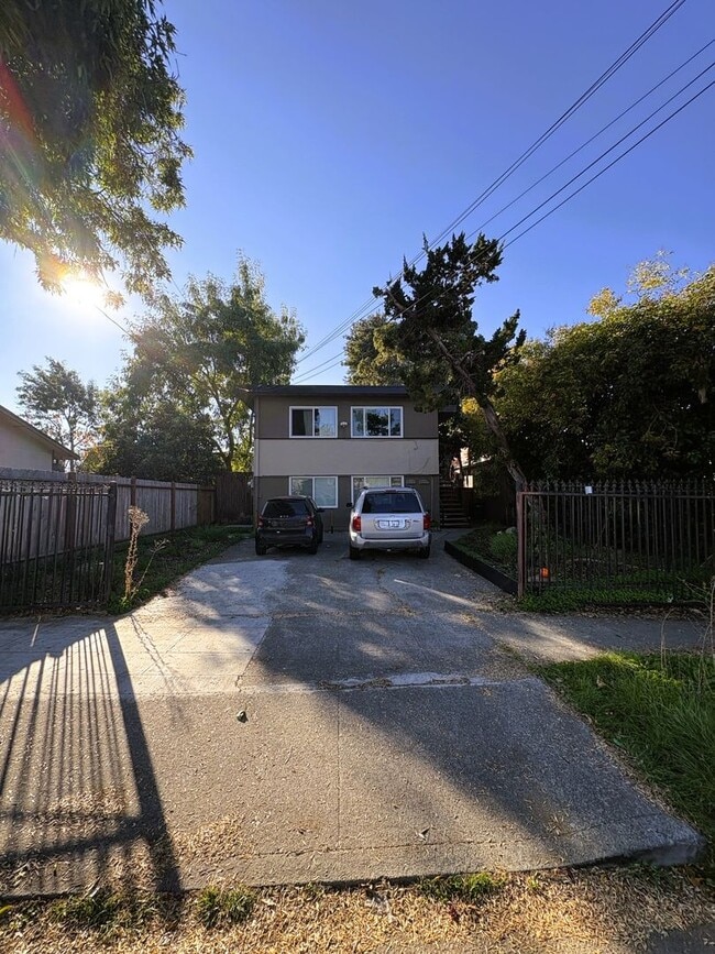 8225-8227 Dowling St. - 8225-8227 Dowling St. Apartment