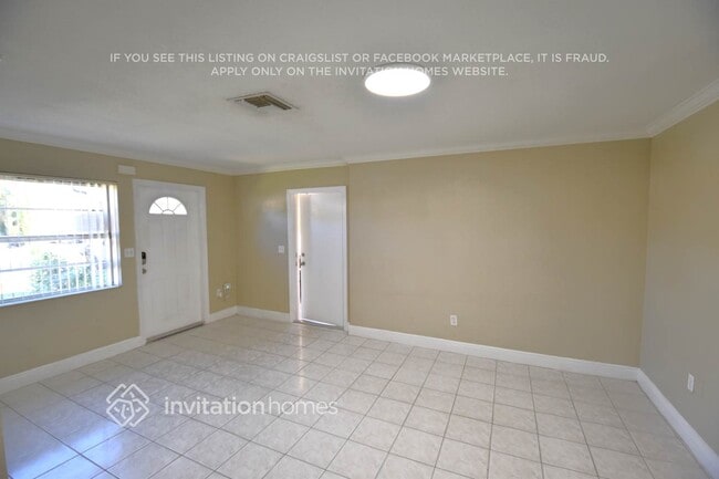 Building Photo - 617 SW 4th St