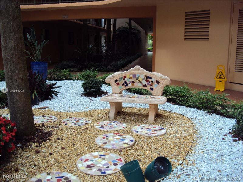 Foto del edificio - 8600 SW 133rd Avenue Rd