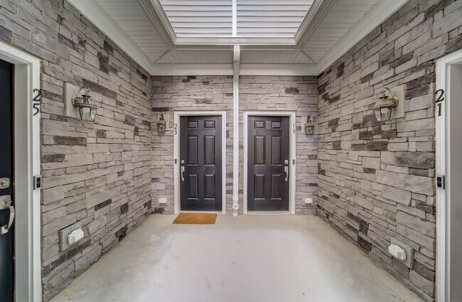 Building Photo - 23 Veterans Way
