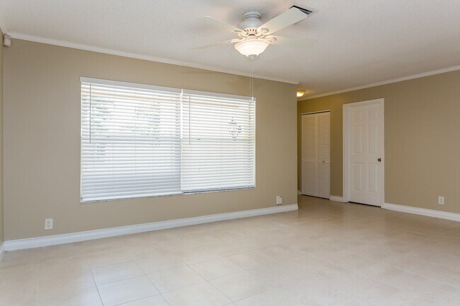 Foto del edificio - 12169 Sycamore Ln