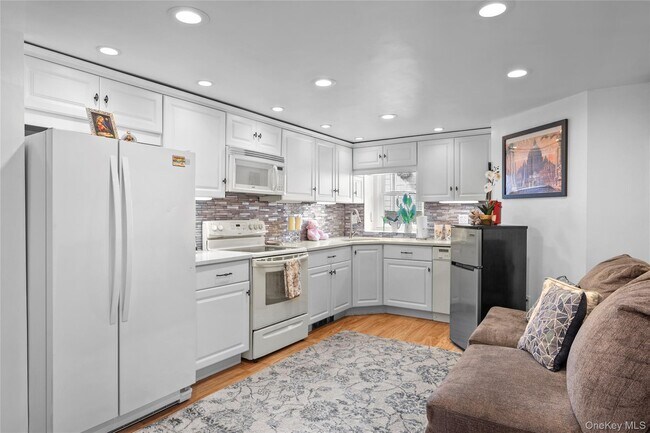 Foto del edificio - 46 N High St