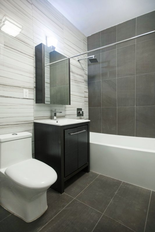 Foto del edificio - 118 E 103rd St