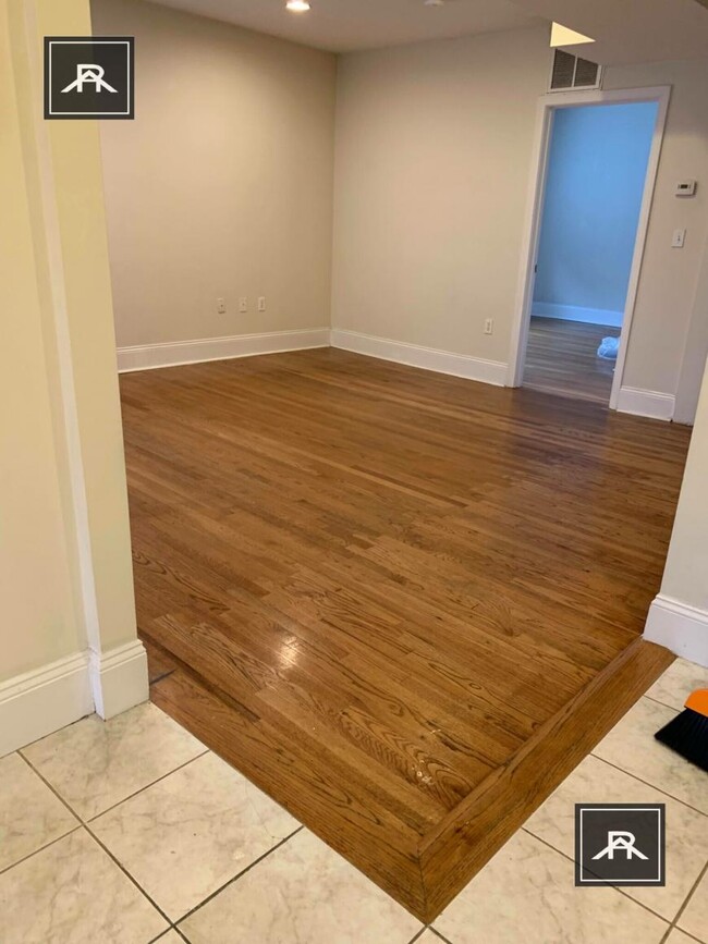 Foto del edificio - 3 bedroom in Brookline MA 02446