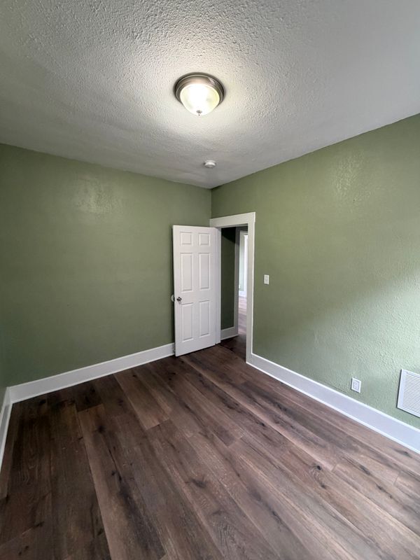 Foto del edificio - 7263 Senator St