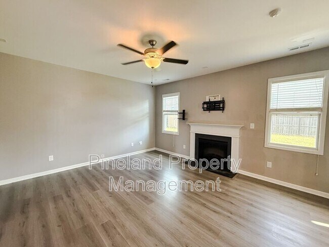 Foto del edificio - 309 Magwood Dr